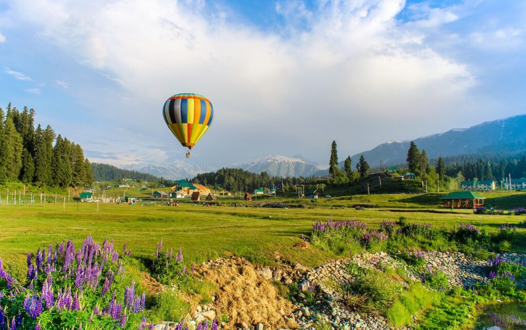 Hot Air Ballooning in Gulmarg