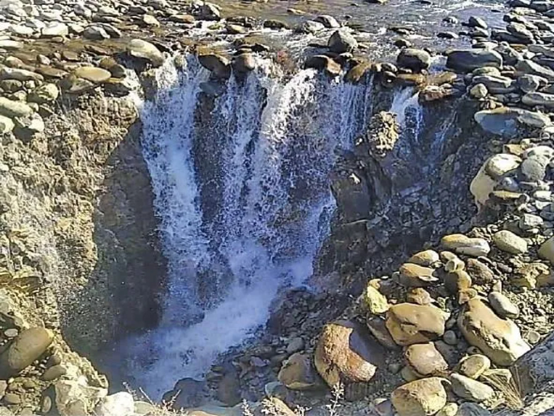 Kokernag stream