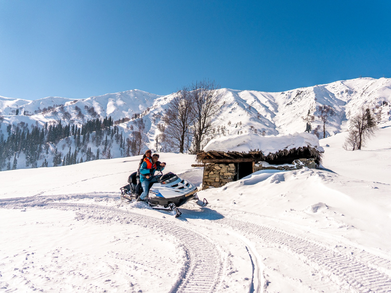 Kashmir Winter Tour Packages