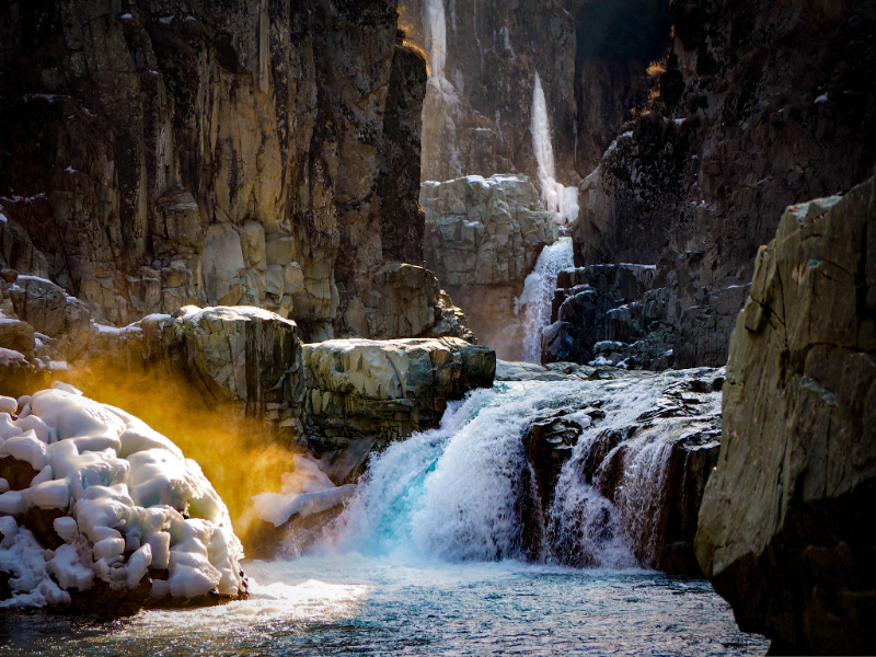 Aharbal waterfall