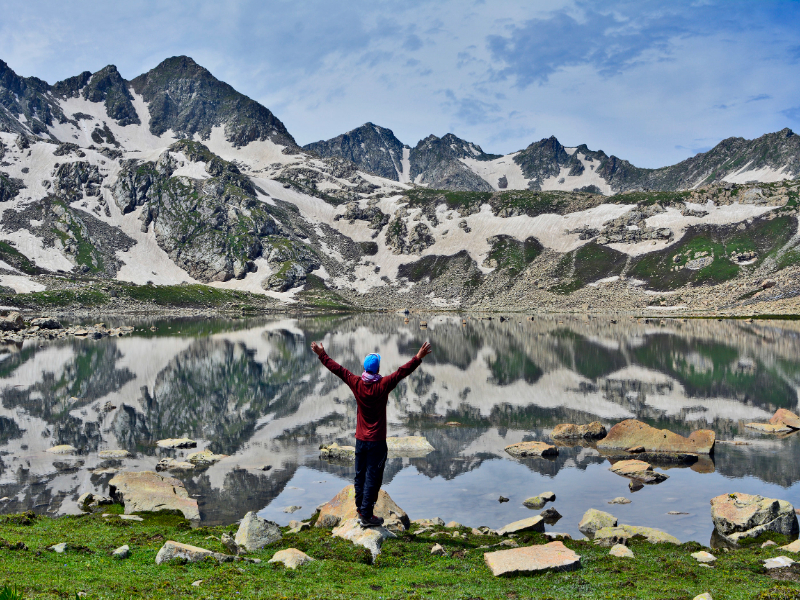 The Damam Sar Lake 