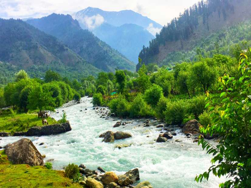 Beautiful landscape of Aru Valley,