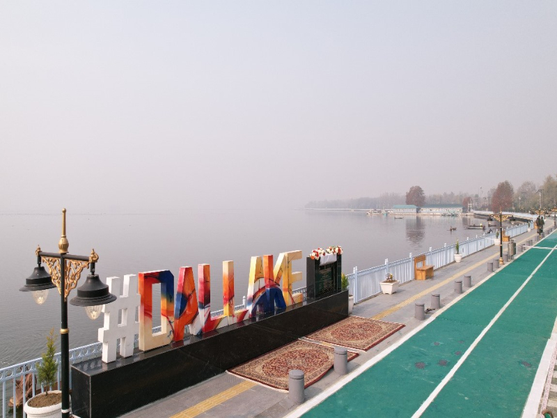  Dal Lake