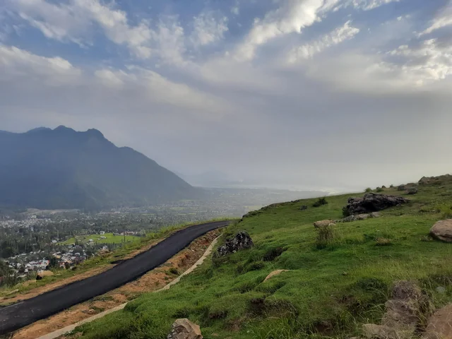 Ahmedabad to Kashmir