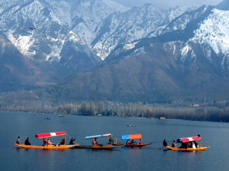 Shikara (wooden boat)