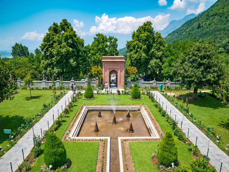 Chesma Shahi Garden