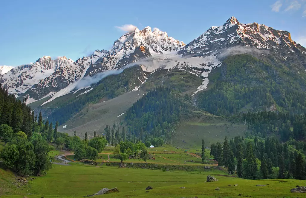  Sonmarg Valley.