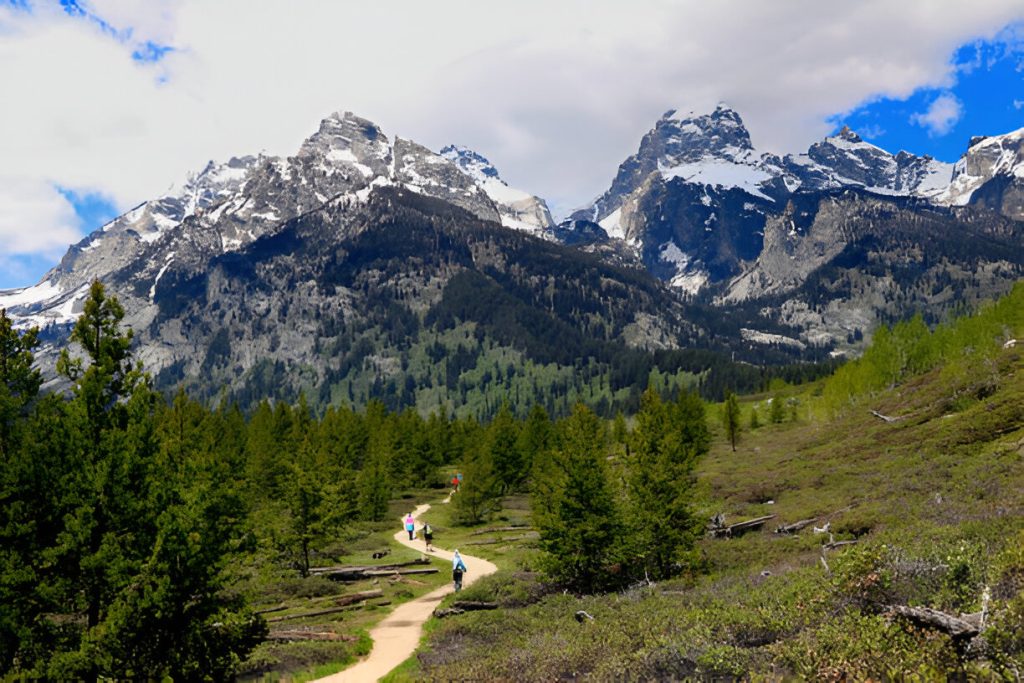 Tarsar Marsar Trek View