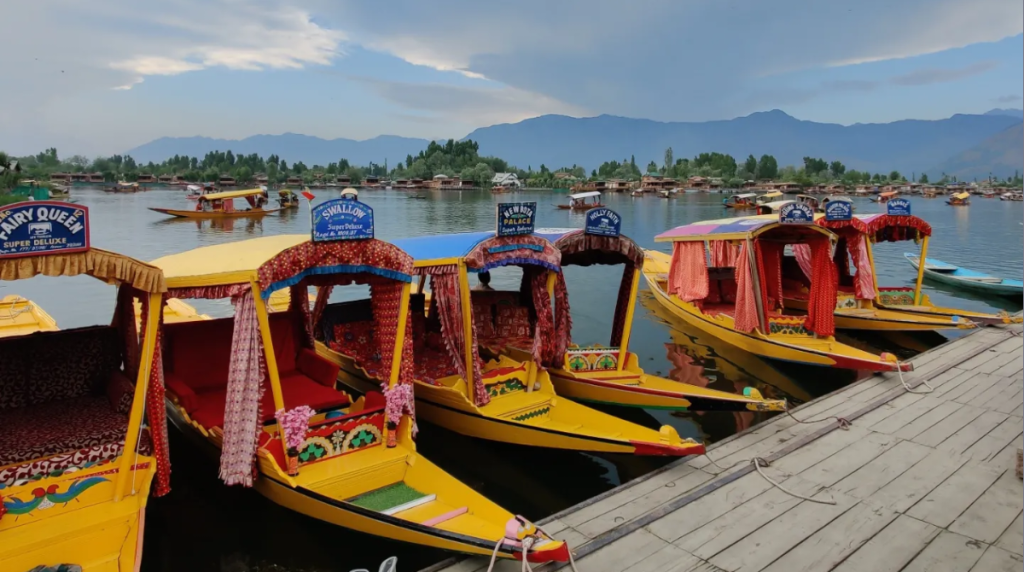 Shikara in Dal lake