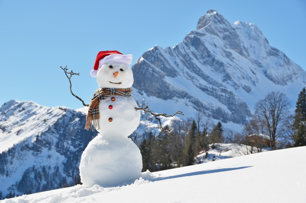 Snowman construction, Gulmarg