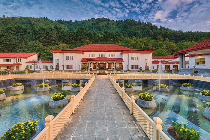 The Lalit Resort & Spa, Srinagar